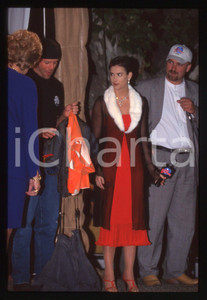 35mm vintage slide* 1997 CANNES Demi MOORE Bruce WILLIS al Planet Hollywood (2)