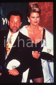 35mm vintage slide* 1990ca COSTUME Billy JOEL con Christie BRINKLEY Ritratto (2)