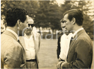 1960 CALCIO INTER Helenio HERRERA e Antonio ANGELILLO in partenza per il ritiro