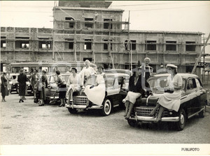 1953 TORINO La compagnia di miss AQUA PARADE pronta per la tournée - Foto 24x18