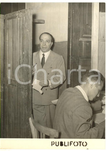 1953 NAPOLI - SAN FERDINANDO Prefetto Francesco DIANA alle urne *Foto 13x18 cm