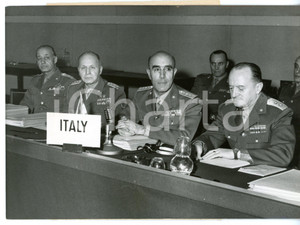 1953 PARIS Palais de Chaillot - NATO La delegazione italiana *Foto 18x13 cm