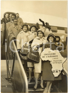 1960 PARIS Mannequins français partent pour Crosière Elégance en Afrique *Photo
