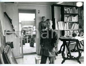 1964 TORINO Pittore Francesco TABUSSO nel suo laboratorio *Foto 18x13 cm