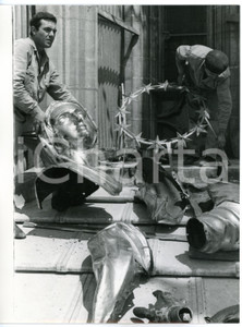 1967 DUOMO DI MILANO Intervento di restauro alla MADONNINA *Foto 18x24 cm