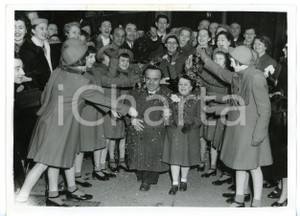 1955 LONDON Midgets marry at Caxton Hall - Dorothy WILLIAMS and Freddie RUSHTON