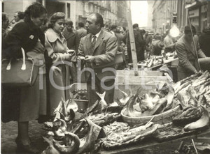 1959 NAPOLI Santa Brigida - Il tradizionale mercato del pesce di Natale - Foto