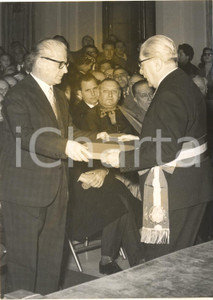 1955 MILANO Sindaco Virgilio FERRARI dona pubblicazione a Giovanni GRONCHI *Foto