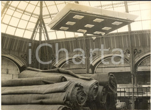 1959 PARIS Grand Palais - Les immenses tapis pour le Salon de l'Auto *Photo