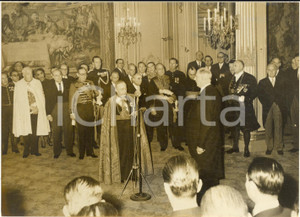 Fotografia d epoca originale 1959 PARIS ELYSEE GÃ©nÃ©ral DE GAULLE reÃ§oit Mgr Paolo MARELLA nonce apostolique 1