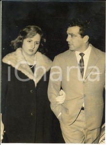 1962 ROMA Pugile Duilio LOI a passeggio con la moglie *Fotografia 13x18 cm