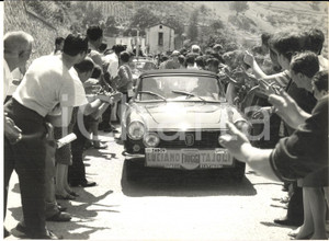 1963 s.l. CANTAGIRO Arrivo di Luciano TAJOLI festeggiato dai suoi fan - Foto