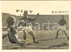 1957 CALCIO FIORENTINA-SAMPDORIA 3-0 Riccardo TOROS devia tiro di Ernst OCWIRK