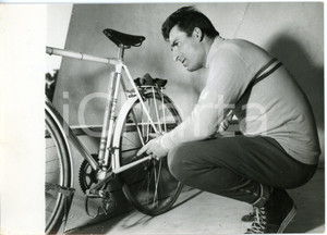 1959 COSTA AZZURRA - CICLISMO - Raphaël GÉMINIANI e la sua bicicletta *Foto
