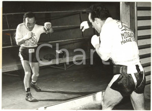 1956 COMERIO (VA) BOXE Pesi Gallo - Mario D'AGATA durante l'allenamento *Foto