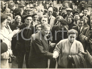 1958 AVESNES Guaritore Joseph GRAO arriva in tribunale tra la folla - Foto 18x13