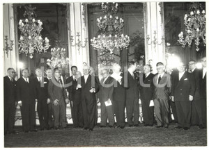 1960 ROMA Giovanni GRONCHI Amintore FANFANI con i ministri del nuovo governo