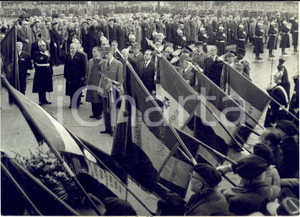1959 PARIS Charles DE GAULLE e Michel DEBRE' all'Anniversario della Vittoria
