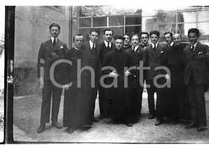 6x9cm NEGATIVO ORIGINALE*1921 ROMA Gruppo e sacerdoti in visita alle catacombe 1