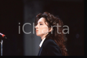 35mm vintage slide* 1992 SANREMO Laura VALENTE dei MATIA BAZAR -Teatro Ariston 6