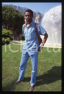 35mm vintage slide* 1990ca COSTUME Youssou N'DOUR Ritratto del cantante (9)