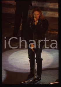 35mm vintage slide* 1991 SANREMO Umberto TOZZI sul palco del Teatro Ariston (20)