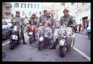 35mm vintage slide* 1992 SANREMO Oscar GIAMMARINARO degli STATUTO in Vespa (1)