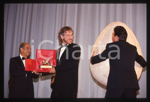 35mm vintage slide* 1993 VENEZIA Steven SPIELBERG premiazione "Jurassic park"