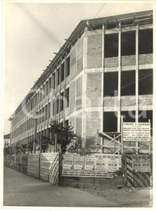 Fotografia d epoca originale 1956 LEGNANO Istituto Tecnico Industriale in costruzione  Foto GIOVARA 17x23 cm 1