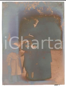 Fotografia d epoca originale 1910 ca Area di LECCO Madre con i due figli Fotografia ANONIMA 11x15 cm 1