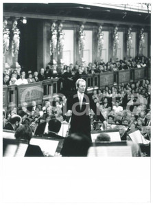 1985 ca WIEN Carlo Maria GIULINI and WIENER PHILARMONIKER Photo 17x24 (3) Fotografia d'epoca.  GOOD/buono  Formato: 17x24 cm originale e autentica 1