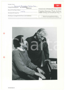 1977 MUSICA Leonard BERNSTEIN Lukas FOSS - Foto POLYDOR 21x30 cm Fotografia d'epoca, montata su cartoncino. FAIR/discreto Fori da classificatore al margine sinistro Formato: 21x30 cm / 15x17 cm originale e autentica 1