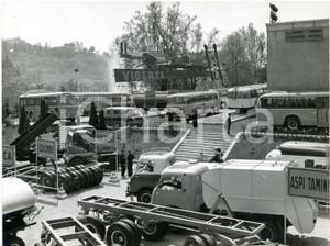 1953 TORINO Salone dell'Automobile - La sezione "autoveicoli speciali" *Foto