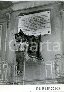 1958 NAPOLI Corso Vittorio Emanuele - Poliziotto scopre lapide di Antonio IODICE