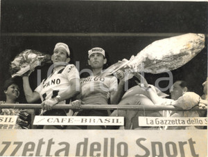 1960 RIETI CICLISMO GIRO D'ITALIA Gastone NENCINI e Guido CARLESI sul podio