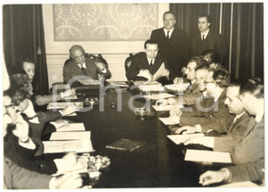 1959 ROMA VIMINALE Amintore FANFANI riceve rappresentanti sindacali statali