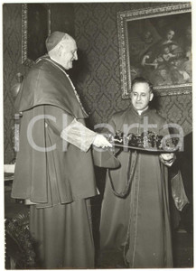 1958 ROMA Mons. Paul-Marie-André RICHAUD riceve cappello cardinalizio *Foto