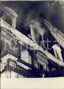 1955 TOURS Hotel NOCQUET Pompieri in azione contro un grave incendio *Foto 13x18