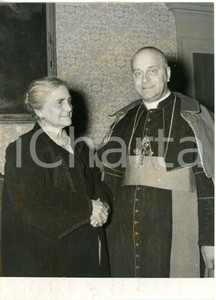 1958 VERONA - Neo cardinale Giovanni URBANI con la madre Elisabetta BORGHI