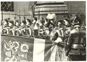 1958 VATICANO Insediamento nuove Guardie Svizzere - Giuramento del comandante