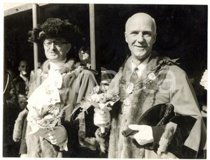1957 LONDON Guildhall - Cullum WELCH with next Lord Mayor Denis TRUSCOTT *Photo
