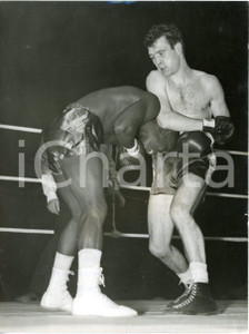 1957 LONDON - BOXE 10-round contest - Peter WATERMAN vs Boswell ST LOUIS *Photo