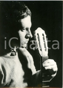 1965 s.l. Cantante Bruno LAUZI  esordiente al 15° FESTIVAL DI SANREMO *Foto