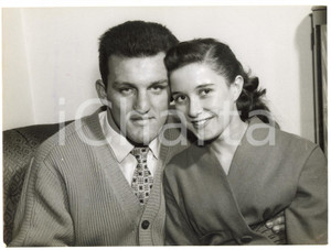 1958 BLACKPOOL Heavyweight champion Brian LONDON with his fiancée Veronica CLIFF