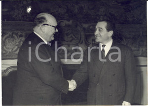 1954 PARIS Pierre MENDÈS FRANCE riceve Paul-Henri SPAAK - Foto 18x13 cm
