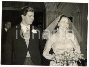 1954 LONDON ST. PAUL'S CHURCH - Richard PARKES Angela KNIGHT after their wedding
