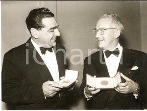 1959 LONDON John COOPER and David BROWN win awards of British Automobile Club