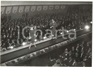 1960 TORINO Teatro Alfieri - Sfilata di MODA - Modelli in passerella - Foto