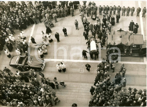 1954 MILANO Funerali cardinale Ildefonso SCHUSTER - Arrivo del feretro *Foto