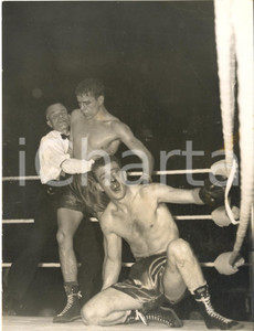 1959 LONDON BOXE John McCORMACK middleweight champion bloody *Photo 15x20 cm